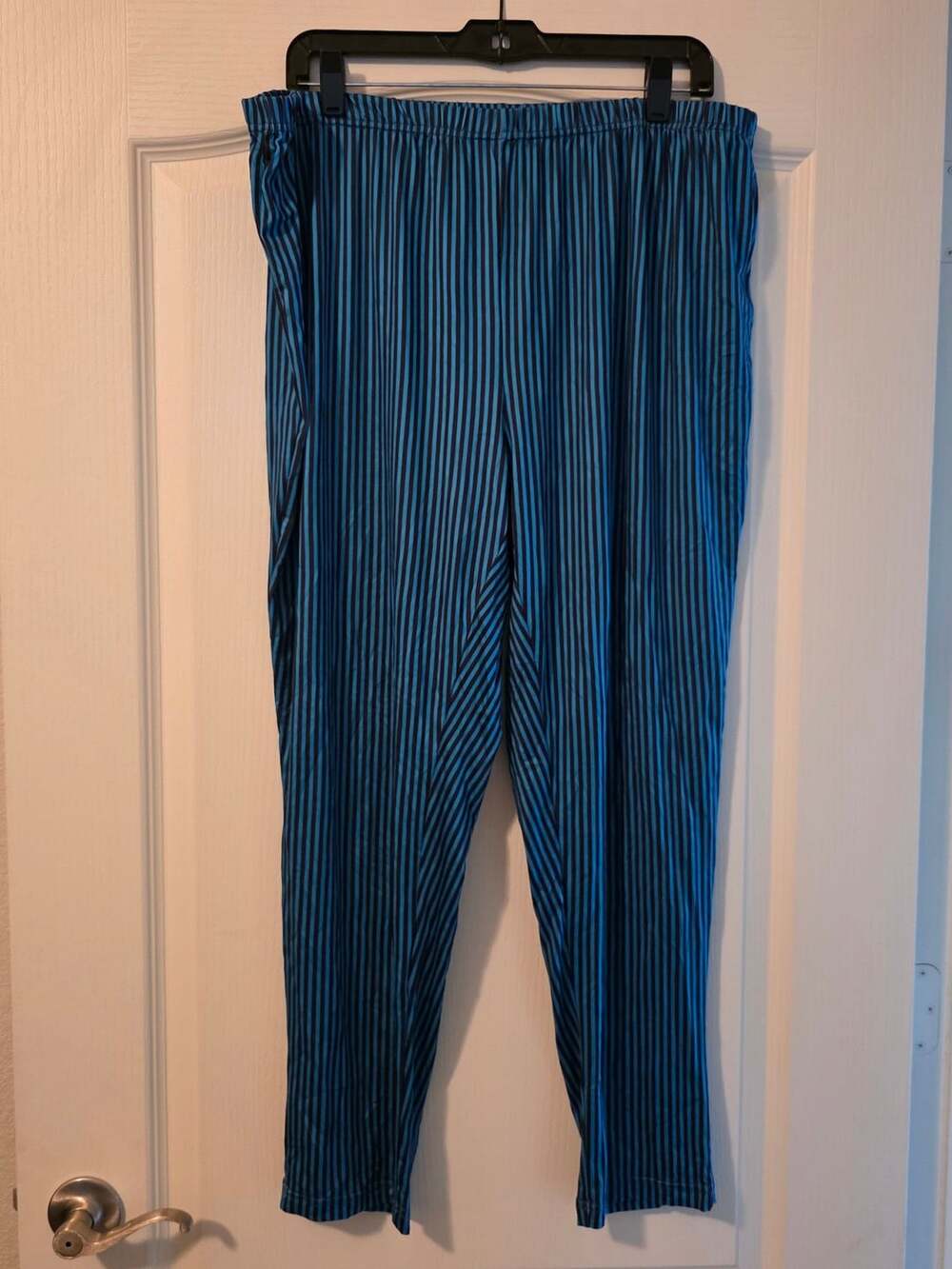 Lily by Firmiana Striped Pants 3X/4X Blue Black Lounge Leggings Style Slinky